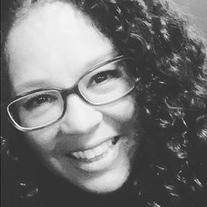 Meet your Posher, Tina